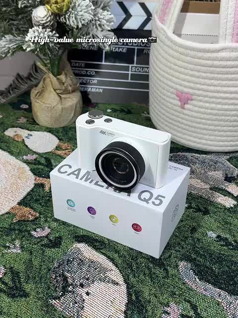 Portable Foldable Vlog Camera, 32GB SD, Self Timer & Wrist Strap – Ideal Gift for Teens & Beginners